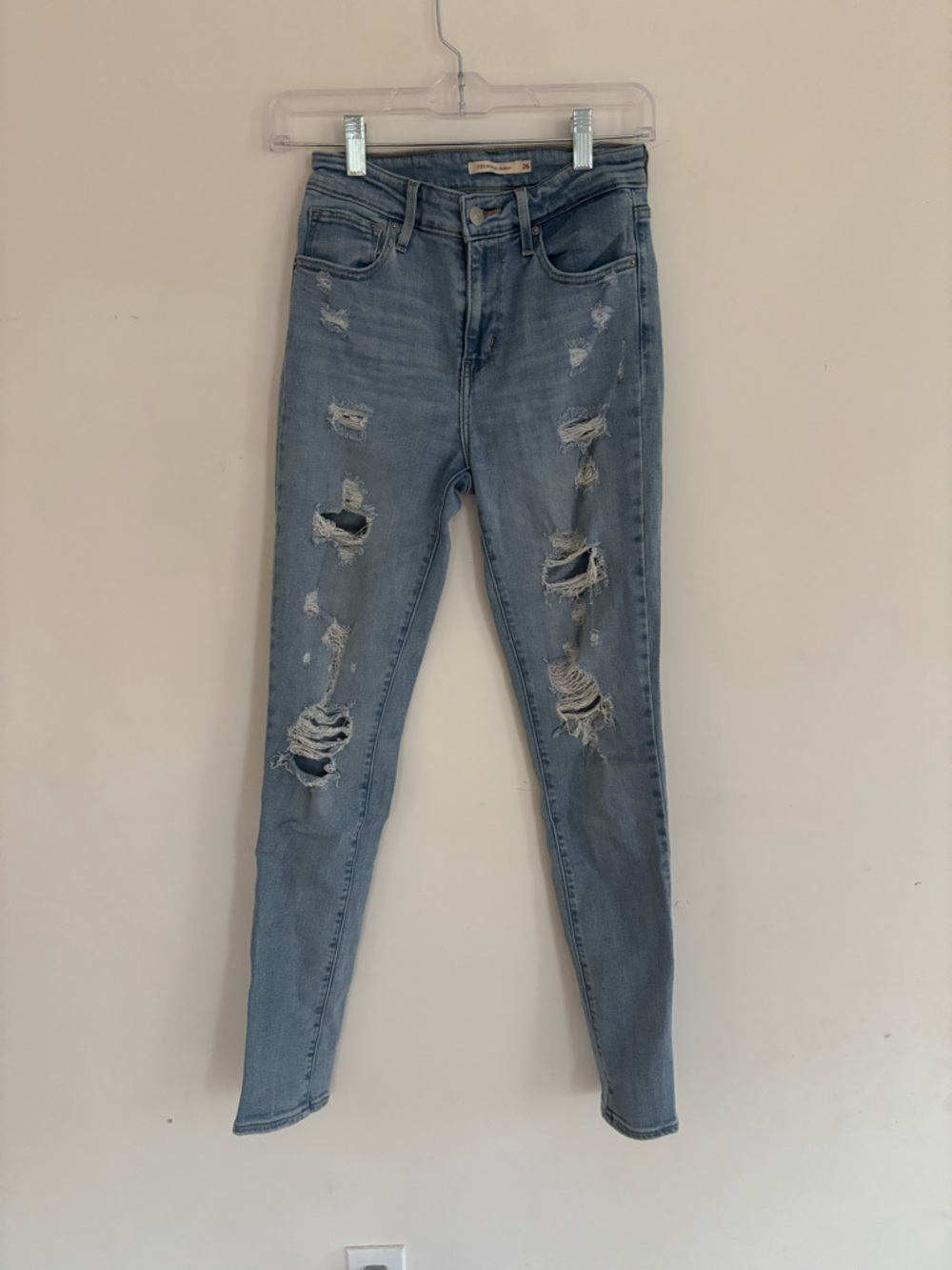 Levi’s 721 High Rise Skinny Jeans Distressed Light Wash Size 26